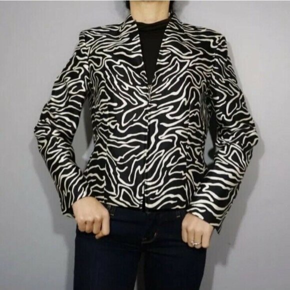 sold - Picture 3 of 8